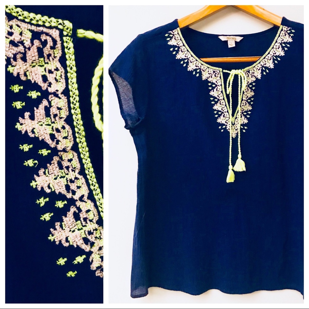 Boho style embroidered top with neon accents sz L
